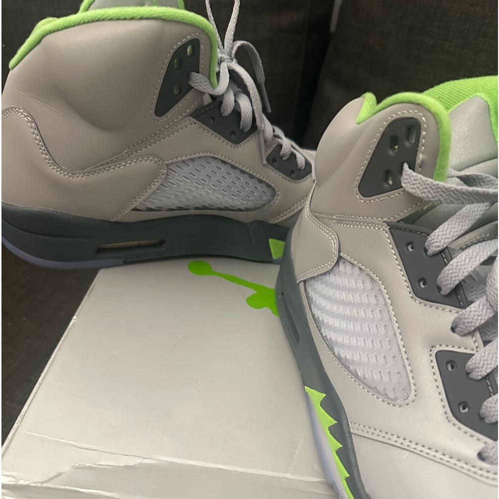 Jordan 5 reto size 12 They are in good condition